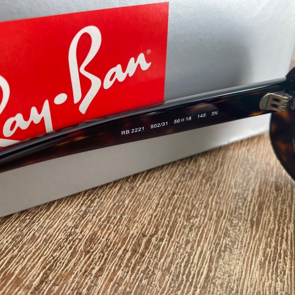 NWT Ray Bay Ritual Oval - Havana/Green - Picture 6 of 7